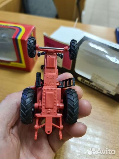 Модель трактора 1 43. Мтз 82 
