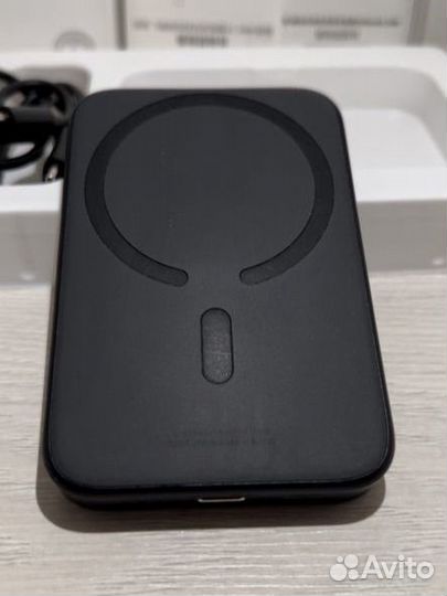 Беспроводной повербанк baseus