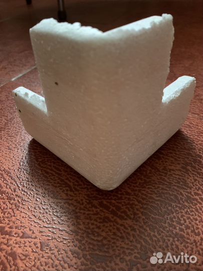 Защитный уголок ищ пенопласта, транспортировочный