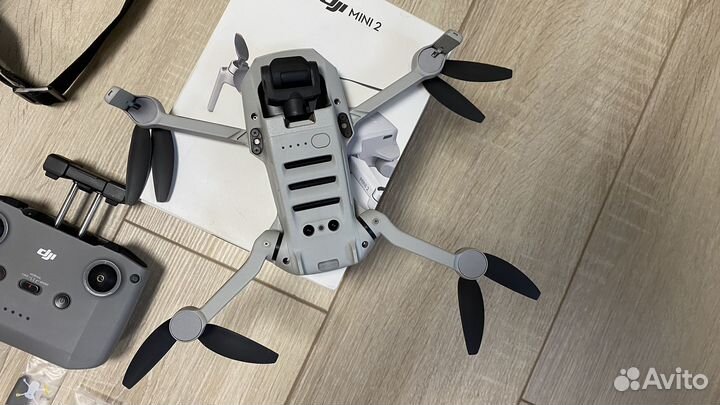 Квадрокоптер DJI mini 2 fly more combo