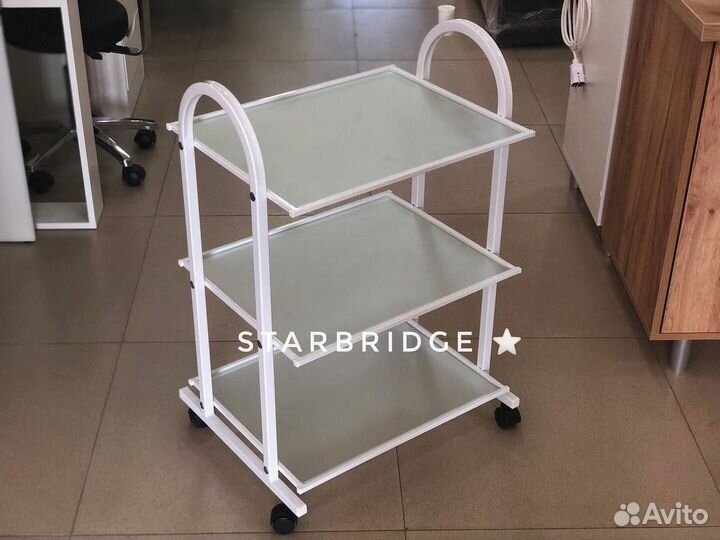 Столик косметолога стекло