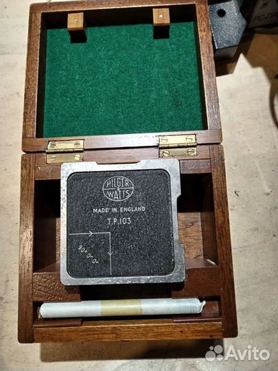 Призма многогранная 90 градусов hilger &Watts