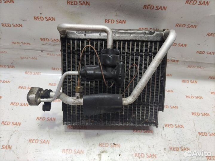 Испаритель кондиционера Mitsubishi Pajero Sport