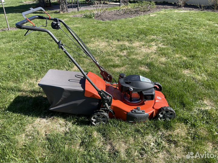 Газонокосилка бензиновая самоходная Husqvarna