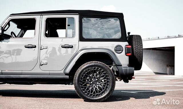Кованые диски R20 5x127 на Jeep Wrangler