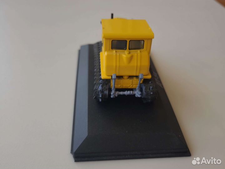 Модель трактора