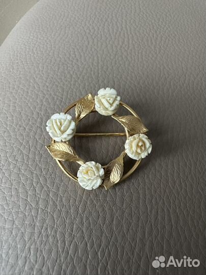 Брошь винтаж США 12K K.L. маркирована 1950е