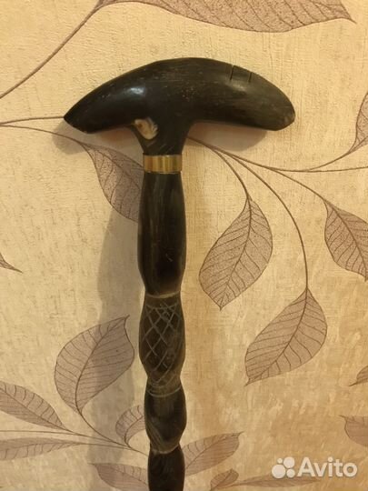 Трость из чёрного дерева