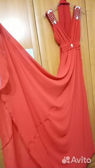 Вечернее платье