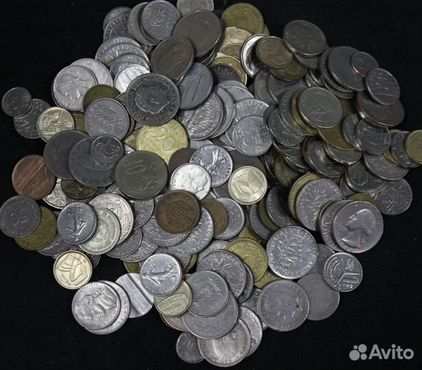 Монеты разных стран и континентов