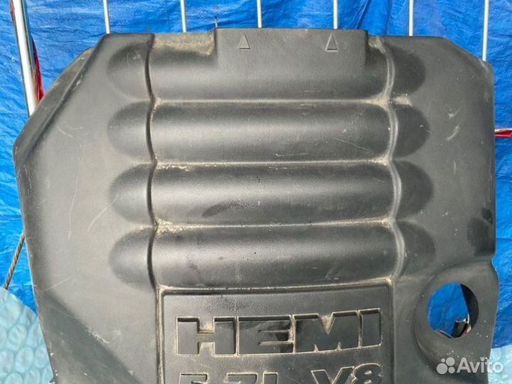 Крышка двигателя Dodge Ram 4G 5 2013