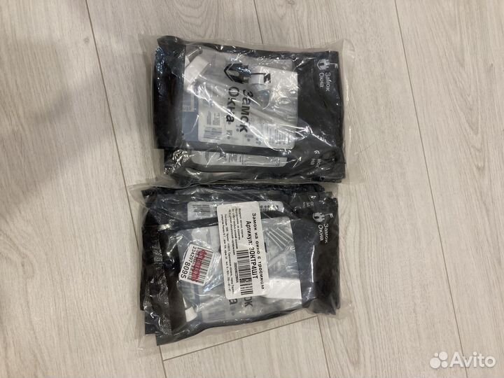 Замок на окно с тросиком