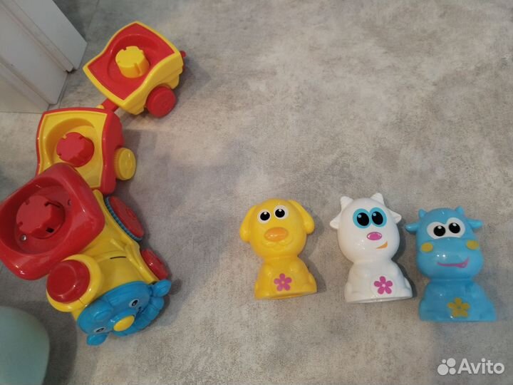 Поезд беби гоу, животные крутятся, звук