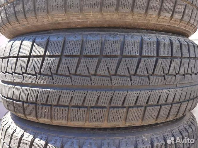 Bridgestone Blizzak Revo GZ 215/60 R17 96Q