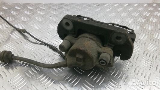 Суппорт тормозной передний левый BMW 3 E90/E91 (97