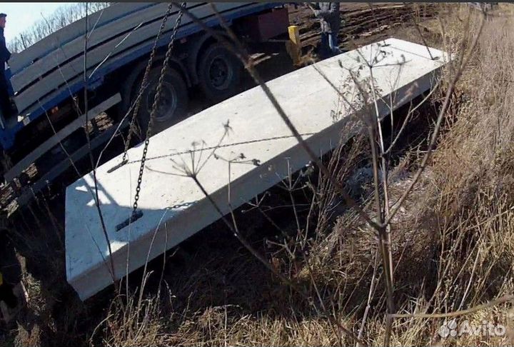 Плиты перекрытий близко