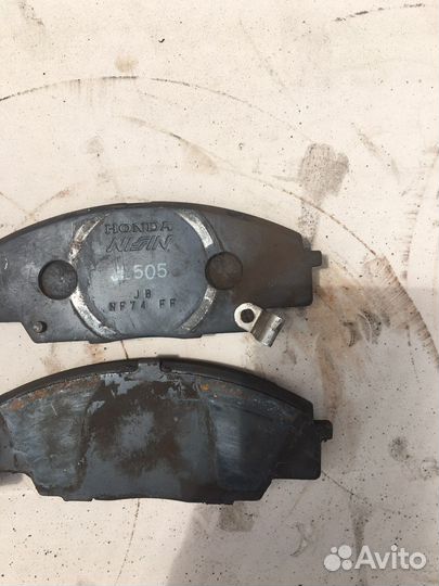 Колодки передние Honda Accord CF-3 б/у оригинал