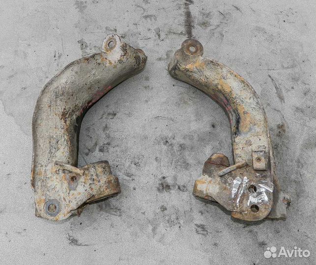 Рычаг передний Nissan Primera P10 54593-90J27