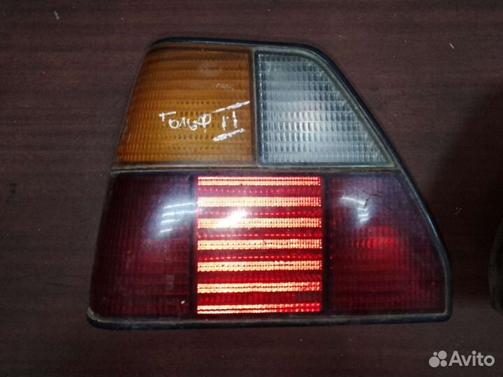 Фонарь задний левый правый Volkswagen Golf 2