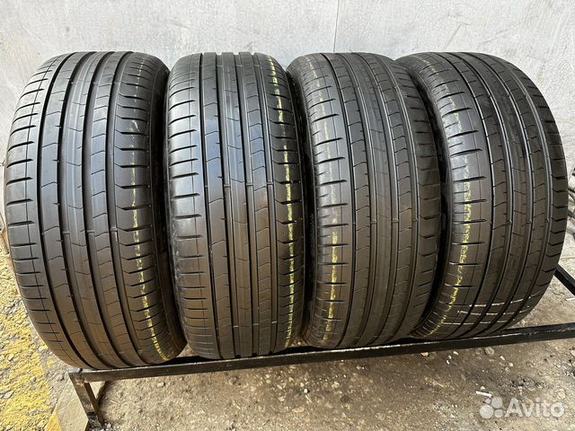 Pirelli P Zero PZ4 245/45 R20