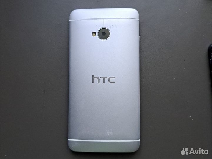 HTC One Dual Sim, 2/32 ГБ