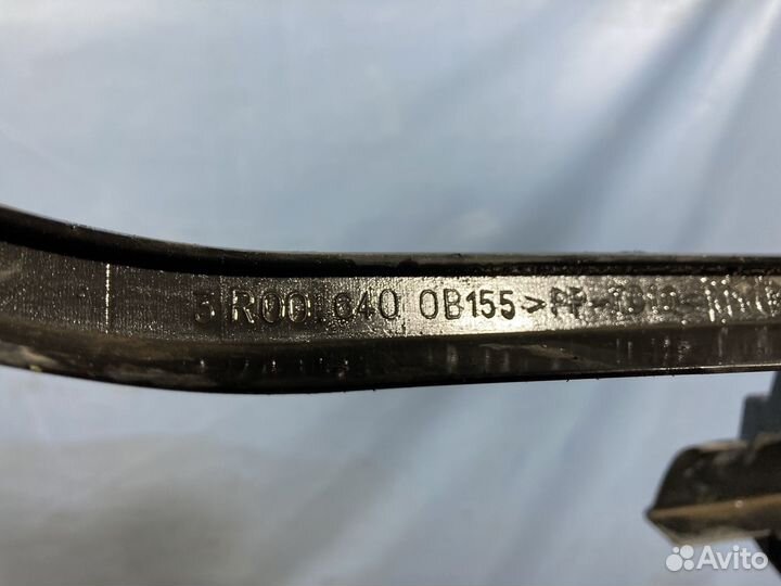 Кронштейн переднего бампера Peugeot 4007 GP