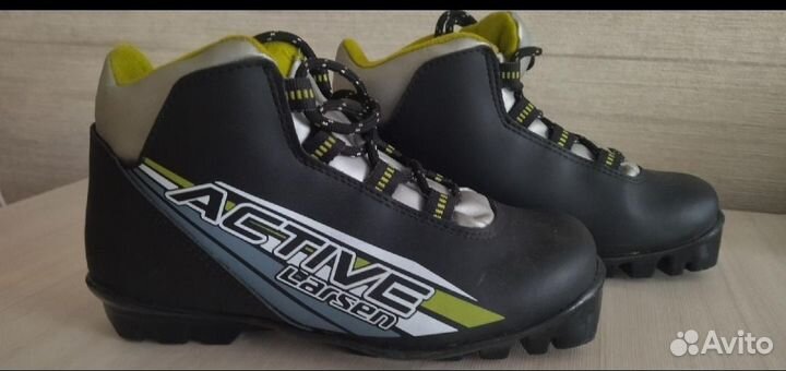 Лыжные ботинки