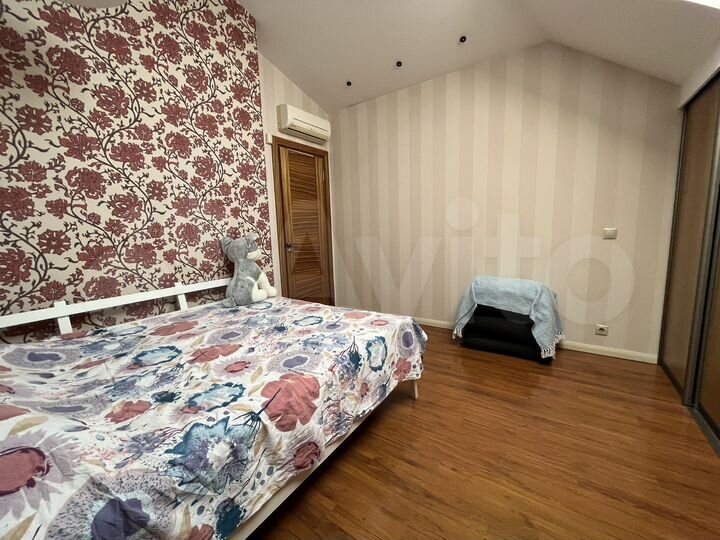 3-к. квартира, 112,5 м², 7/7 эт.