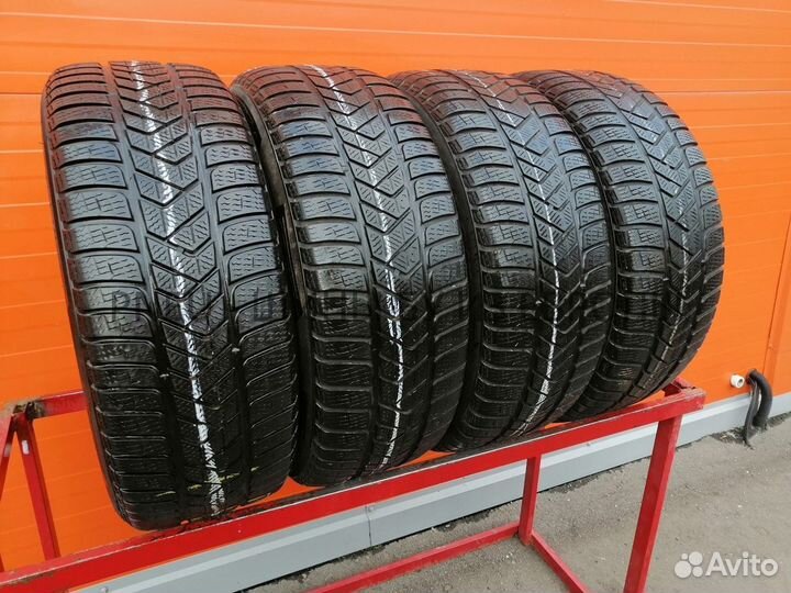 Pirelli Winter Sottozero 3 235/55 R17 103V