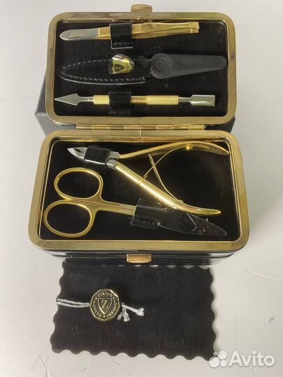 Маникюрный набор с косметичкой zinger MS-1207-301G