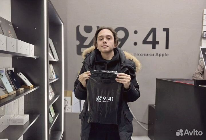 MacBook Air 13 M1 8/256 2020