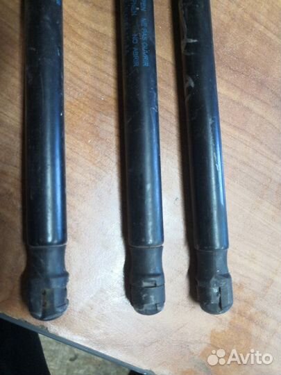 Амортизатор багажника задний Ford Fusion