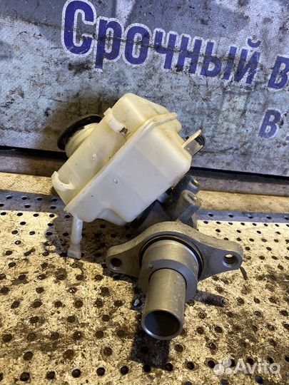 Цилиндр тормозной главный Opel Astra