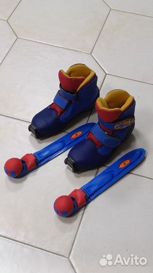 Лыжные ботинки с креплениями