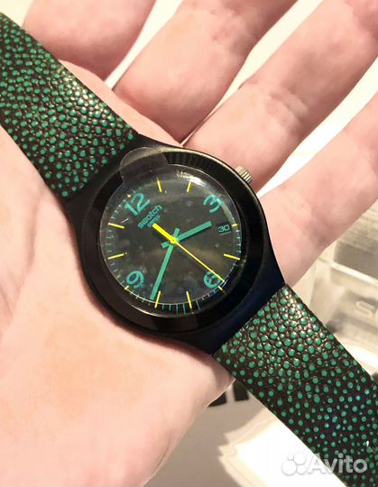 Swatch часы зеленый горох алюминий новые