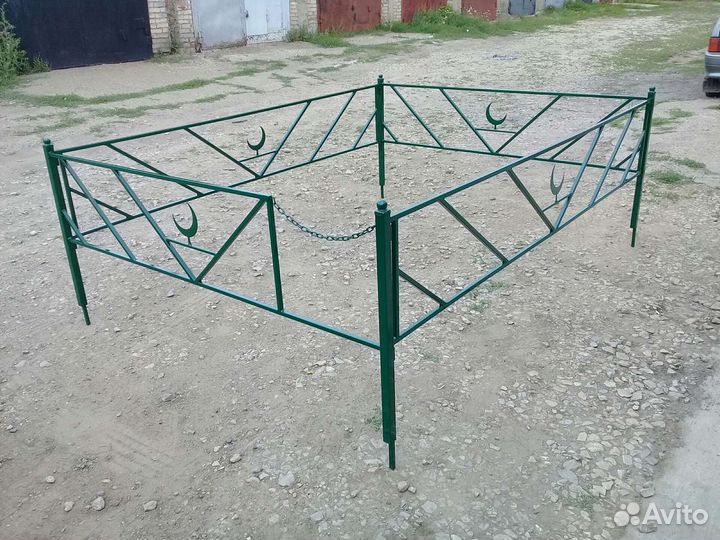 Ритуальные Оградки.Кресты.Столики скамейки от прои