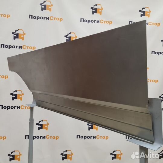 Карман выше молдинга левый MB Sprinter 906 maxi