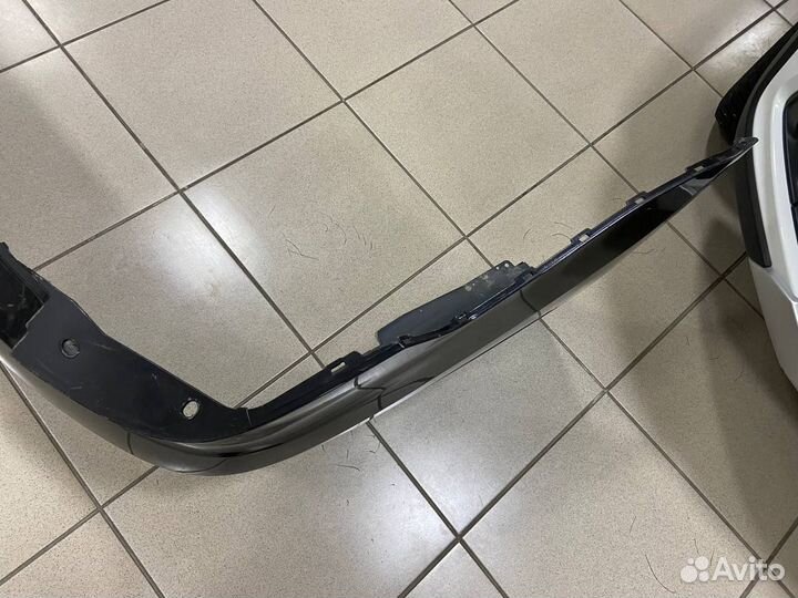 Бампер задний Volskwagen Passat B7