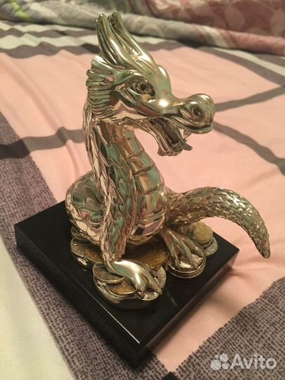 Статуэтки-сувениры