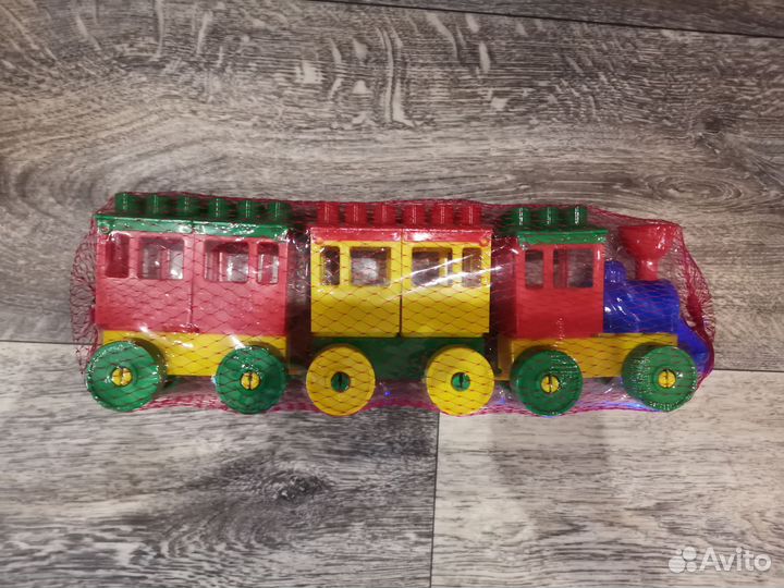 Паровоз-конструктор новый