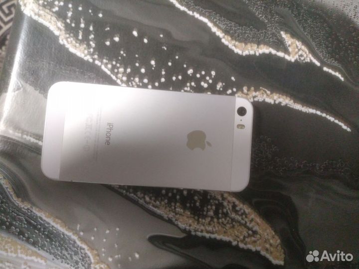 iPhone 5S, 16 ГБ