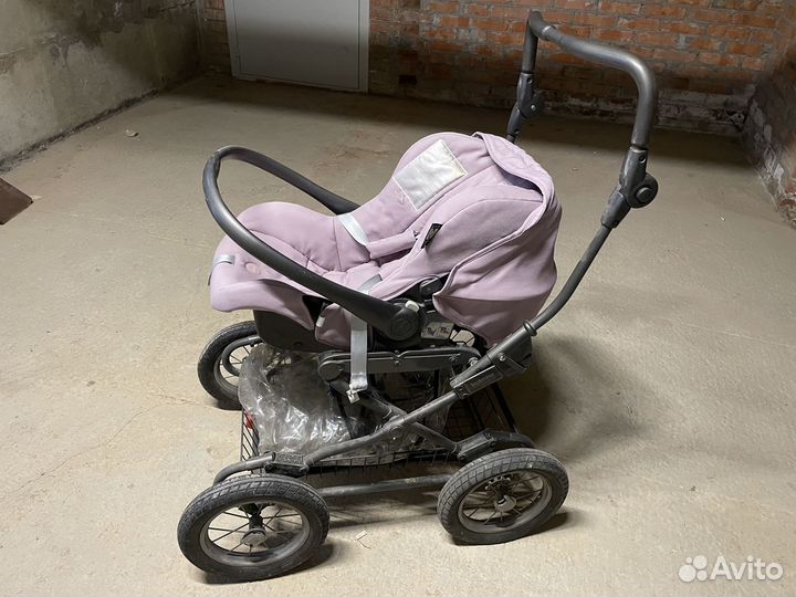 Коляска Inglesina Magnum + Люлька Inglesina Huggy