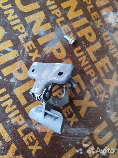 Замок капота Mercedes W 219 A2098800164