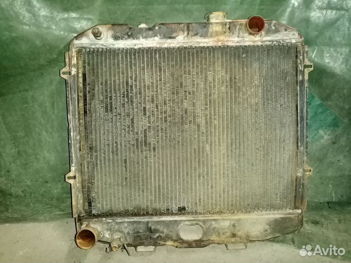 Радиатор охлаждения УАЗ 452
