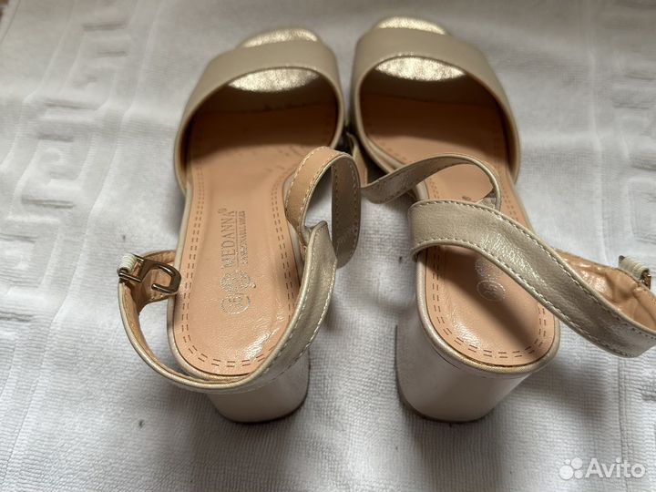 Босоножки женские 35 размер