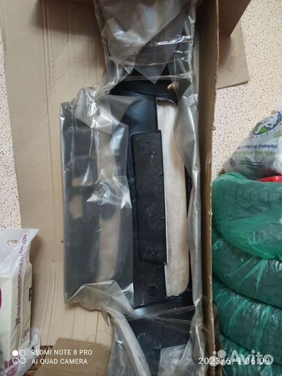 Бампер Белый передний на LADA priora