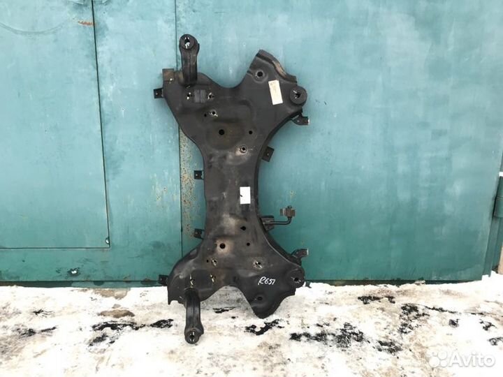 Подрамник двигателя Hyundai Tucson 3 2019