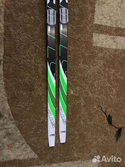 Беговые лыжи