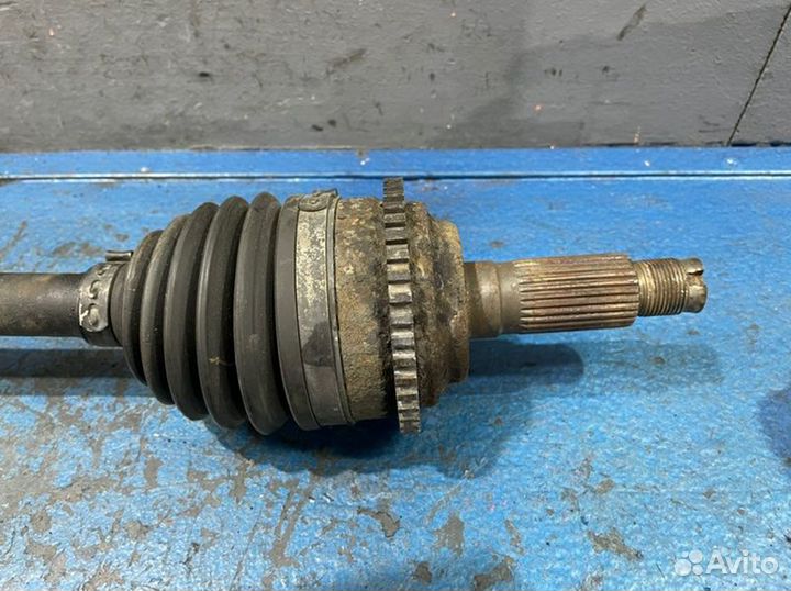 Привод правый Mazda 6 GG