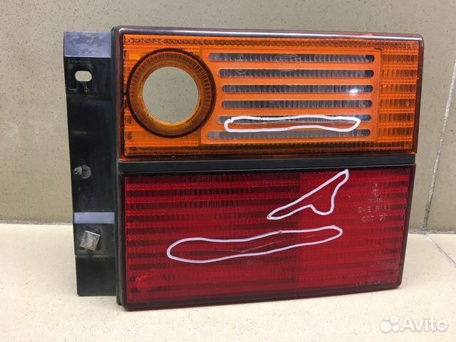 Фонарь задний внутренний правый Golf III/Vento 199